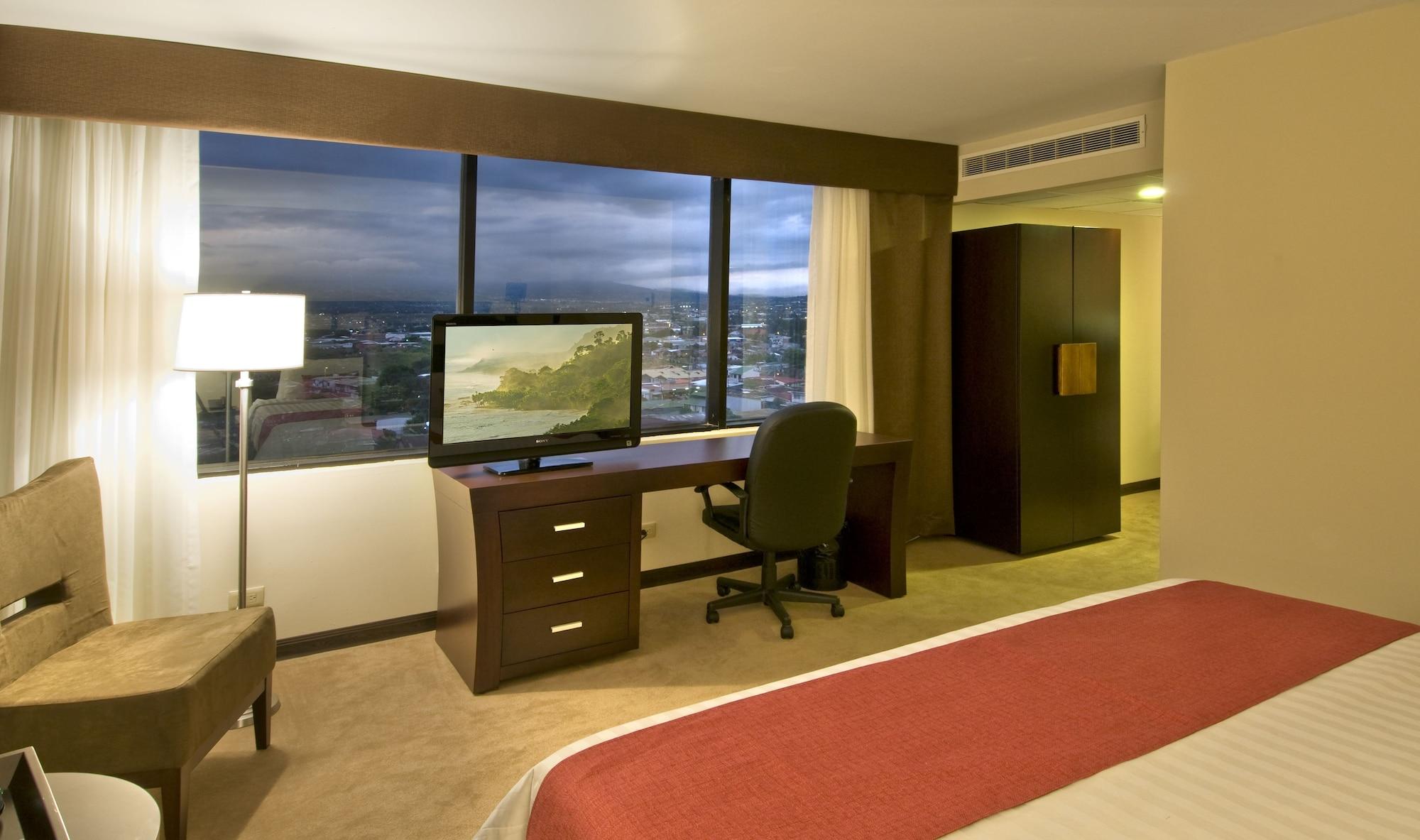 Tryp By Wyndham San Jose Sabana Hotel Exterior photo