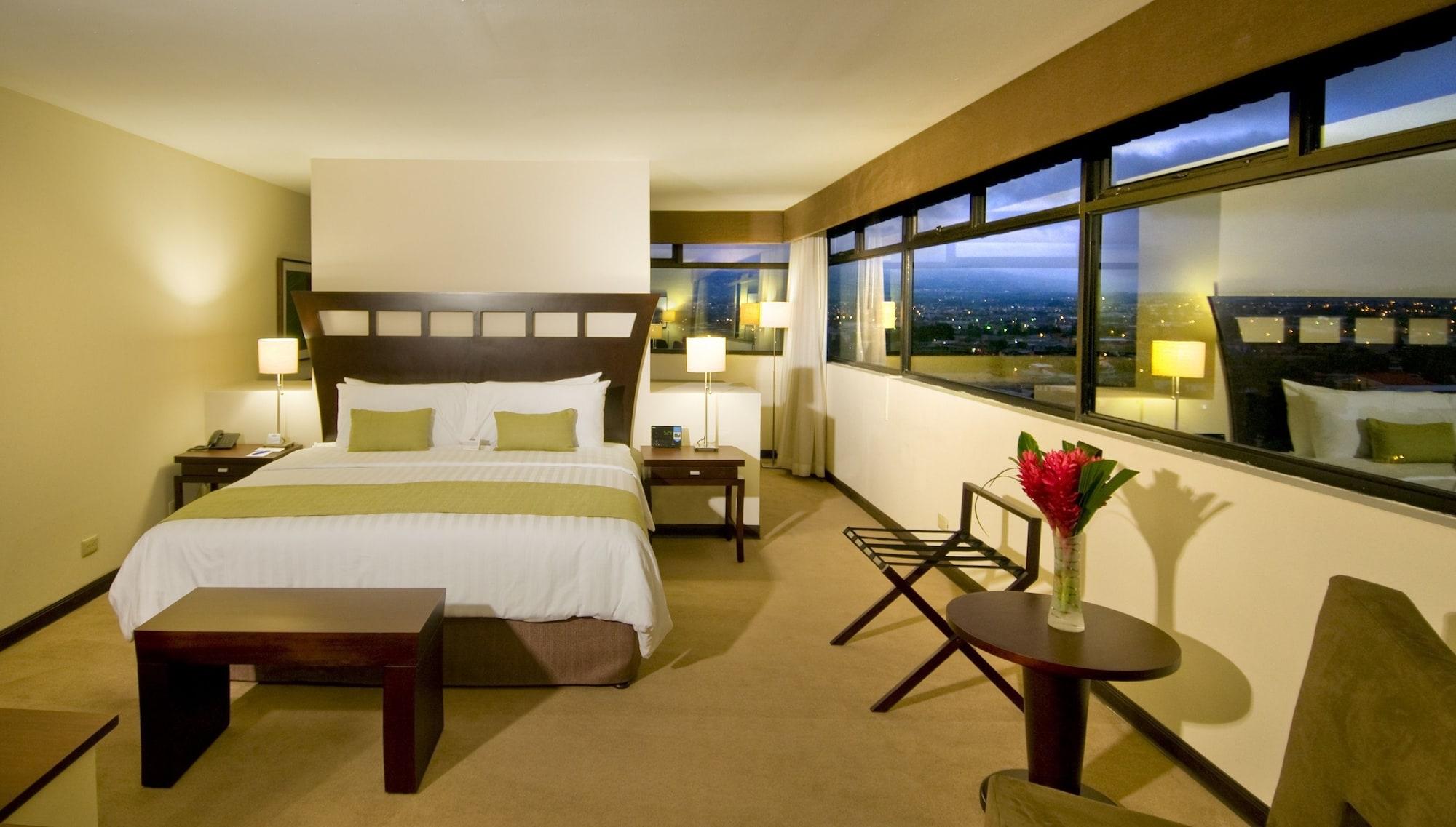 Tryp By Wyndham San Jose Sabana Hotel Exterior photo