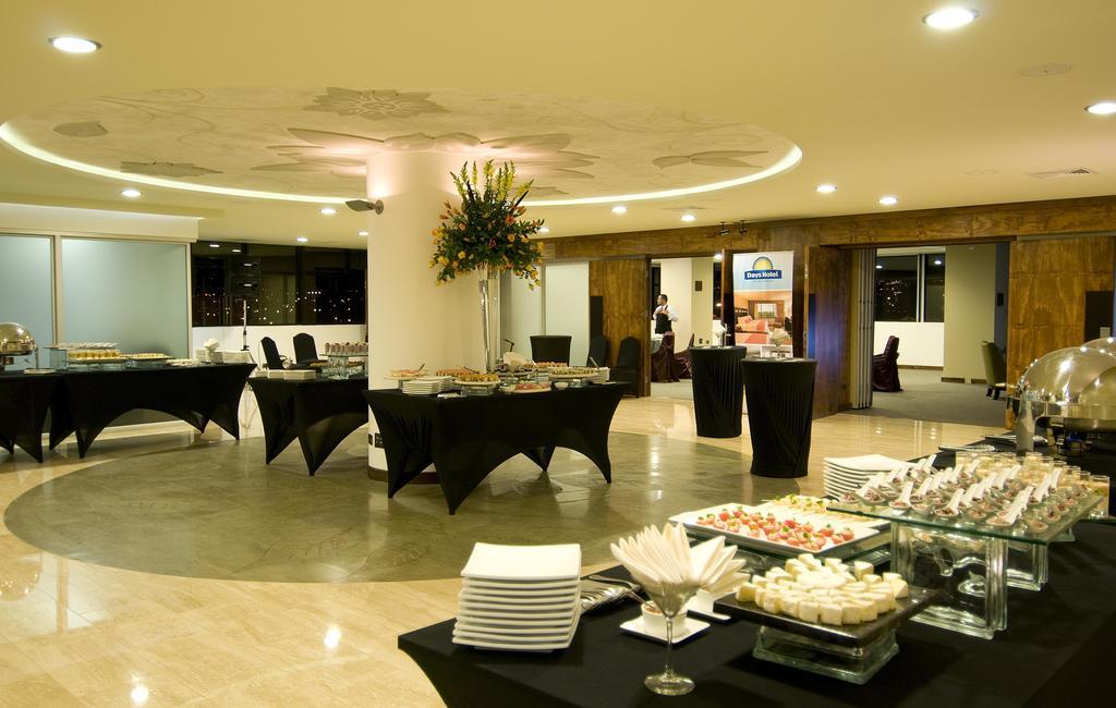 Tryp By Wyndham San Jose Sabana Hotel Exterior photo