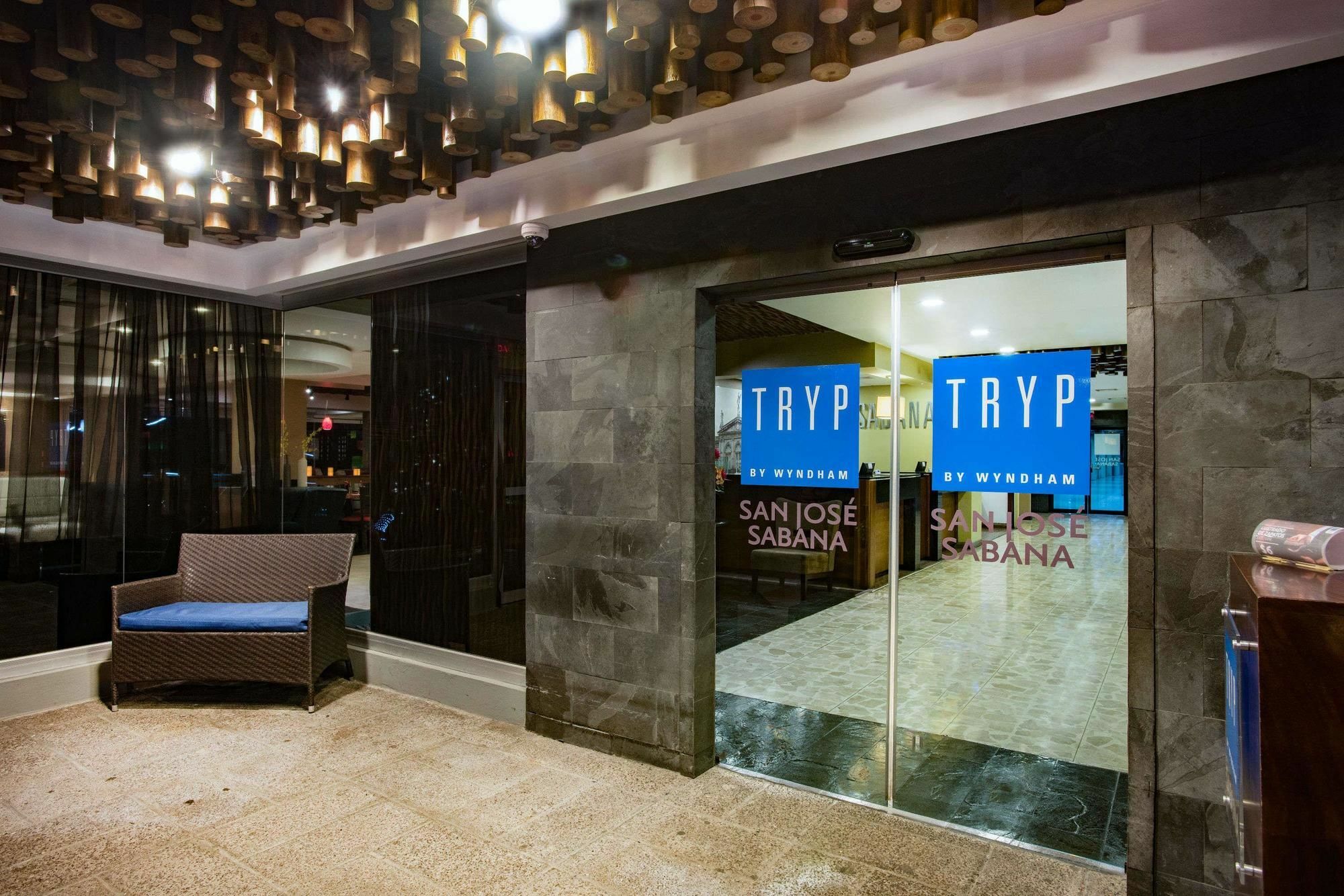 Tryp By Wyndham San Jose Sabana Hotel Exterior photo