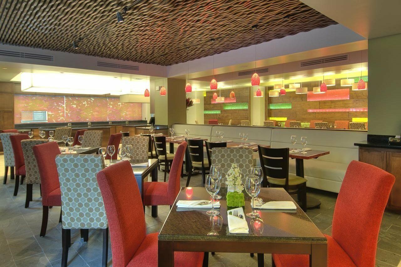 Tryp By Wyndham San Jose Sabana Hotel Restaurant photo